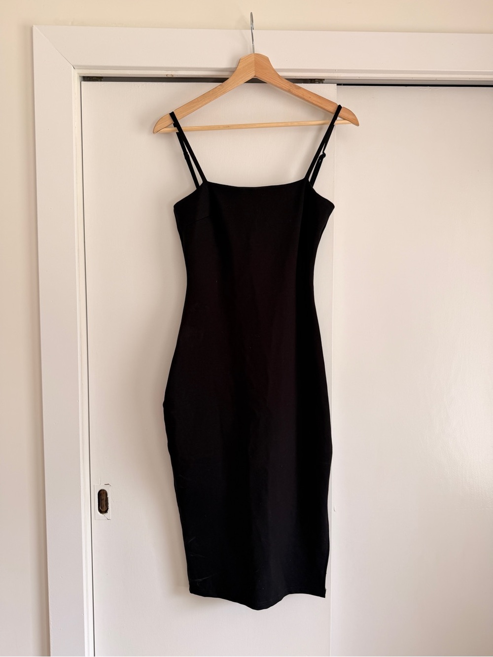 Lulu's Black Midi Dress